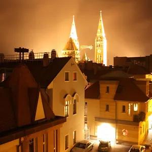 https://dom-hotel.szeged-hotels.com